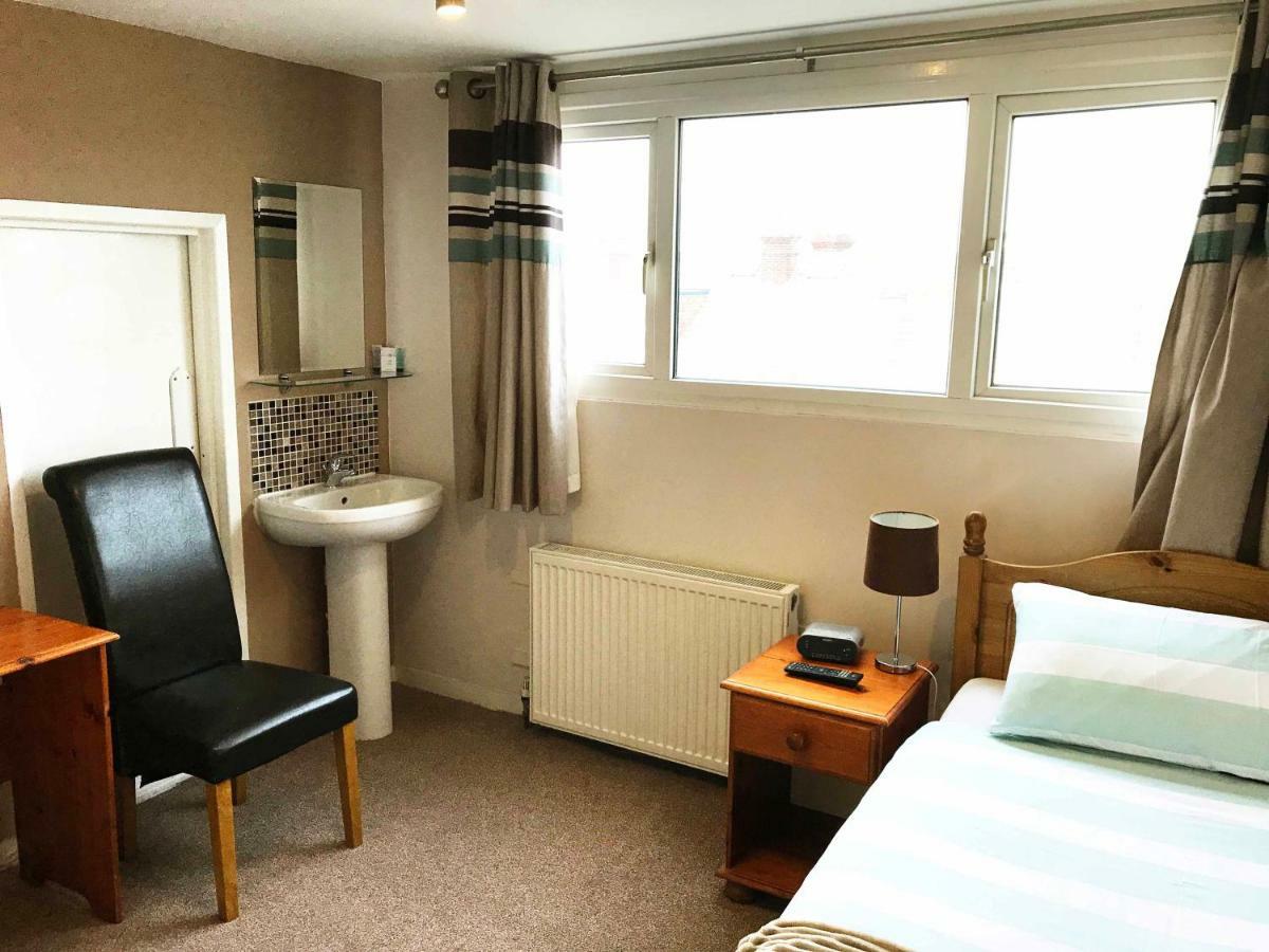 Esk Vale Guest House Portsmouth Room photo